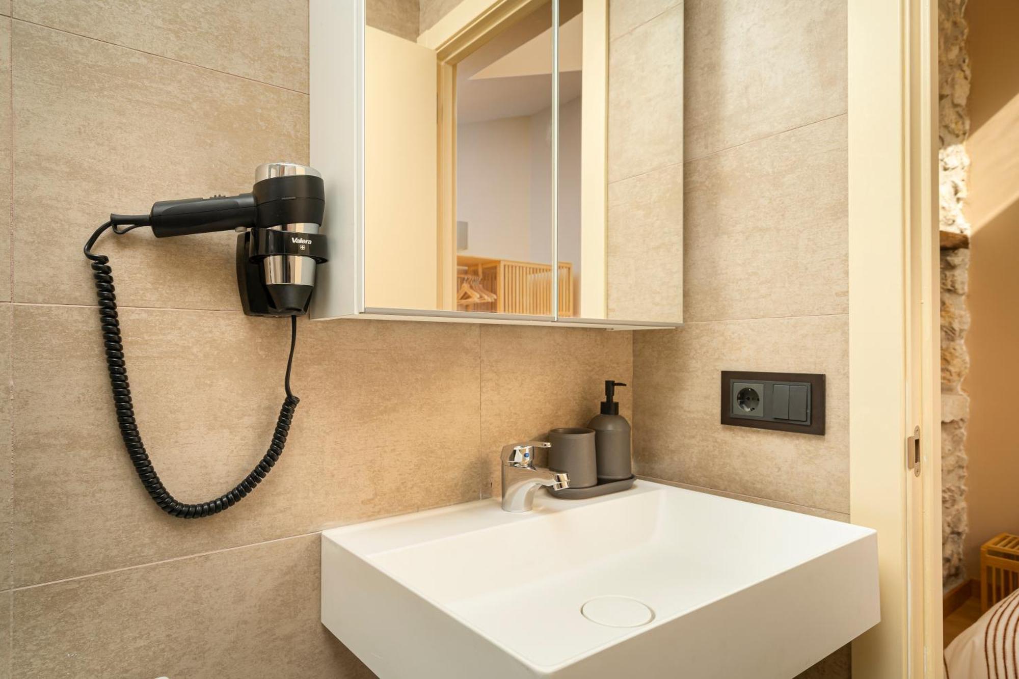 Apartamentos Calle Mayor 23 Llanes Ngoại thất bức ảnh