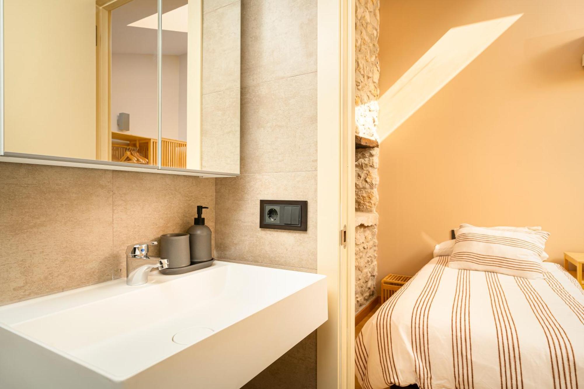Apartamentos Calle Mayor 23 Llanes Ngoại thất bức ảnh